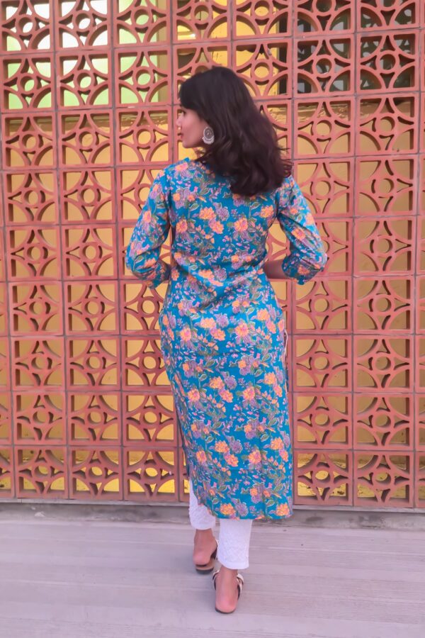 Aarzo Blossom Cotton Kurti