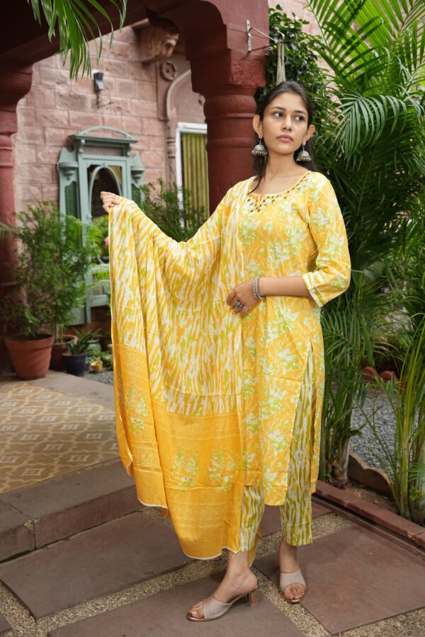 Gulbahaar Floral Kurta Set