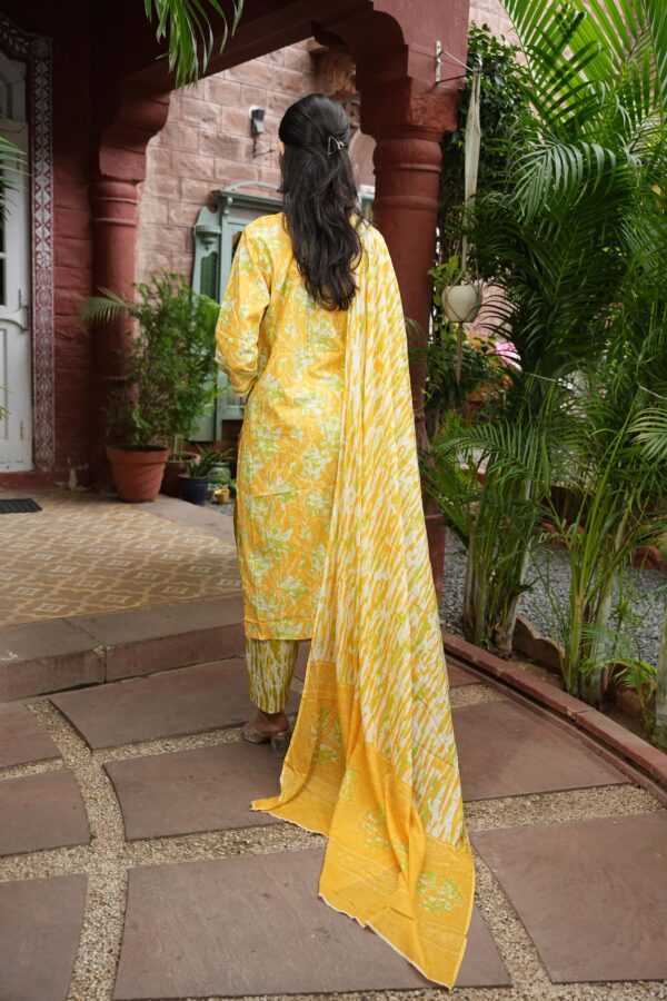 Gulbahaar Floral Kurta Set