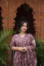 Plus ‑ Plum Floral Elegance