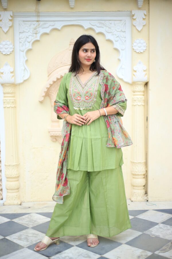 Pastel Embroidered Kurti Set with Floral Print Dupatta