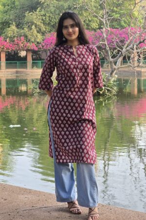 Winewood Buti Cotton Kurti